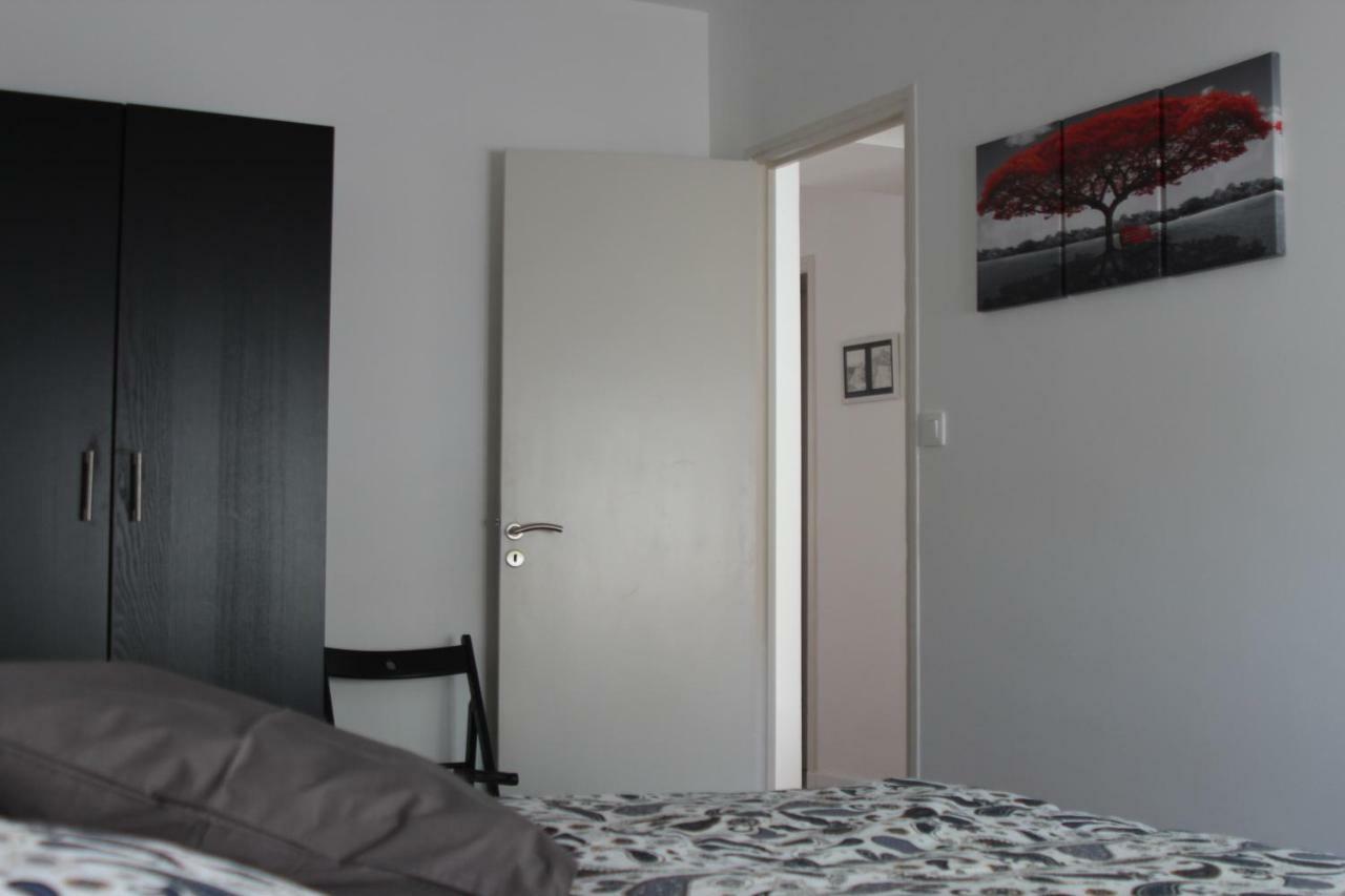 Gite Les 3 Tours 1E Etage Каркассон Экстерьер фото